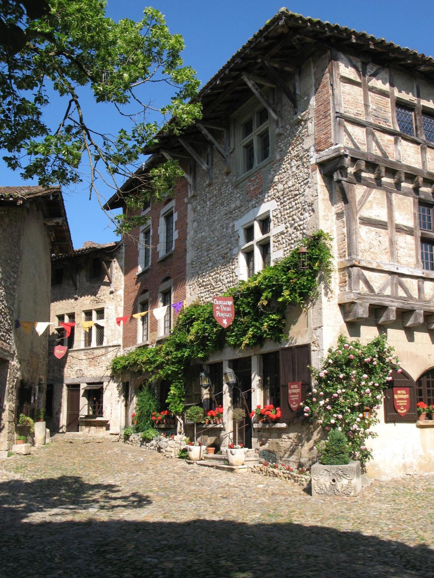 Hostellerie Du Vieux Pérouges Exteriér fotografie