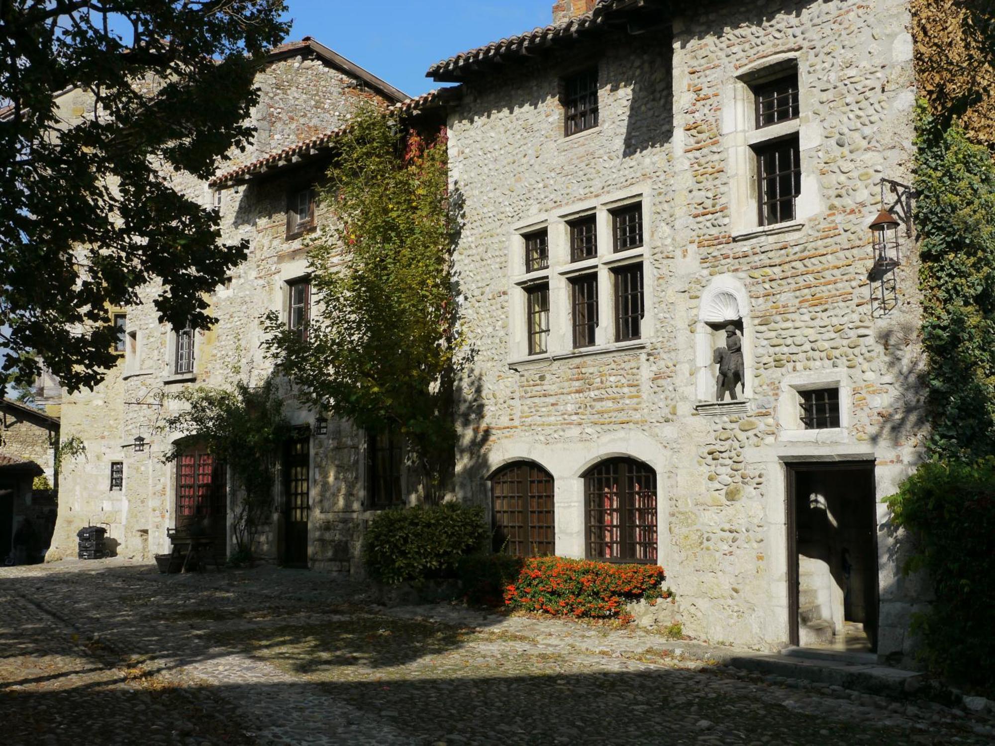 Hostellerie Du Vieux Pérouges Exteriér fotografie